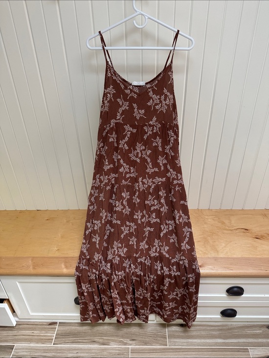 Carly Jean Los Angeles Dresses & Skirts - Carly Jean Los Angeles Brown Floral Tiered Maxi Dress